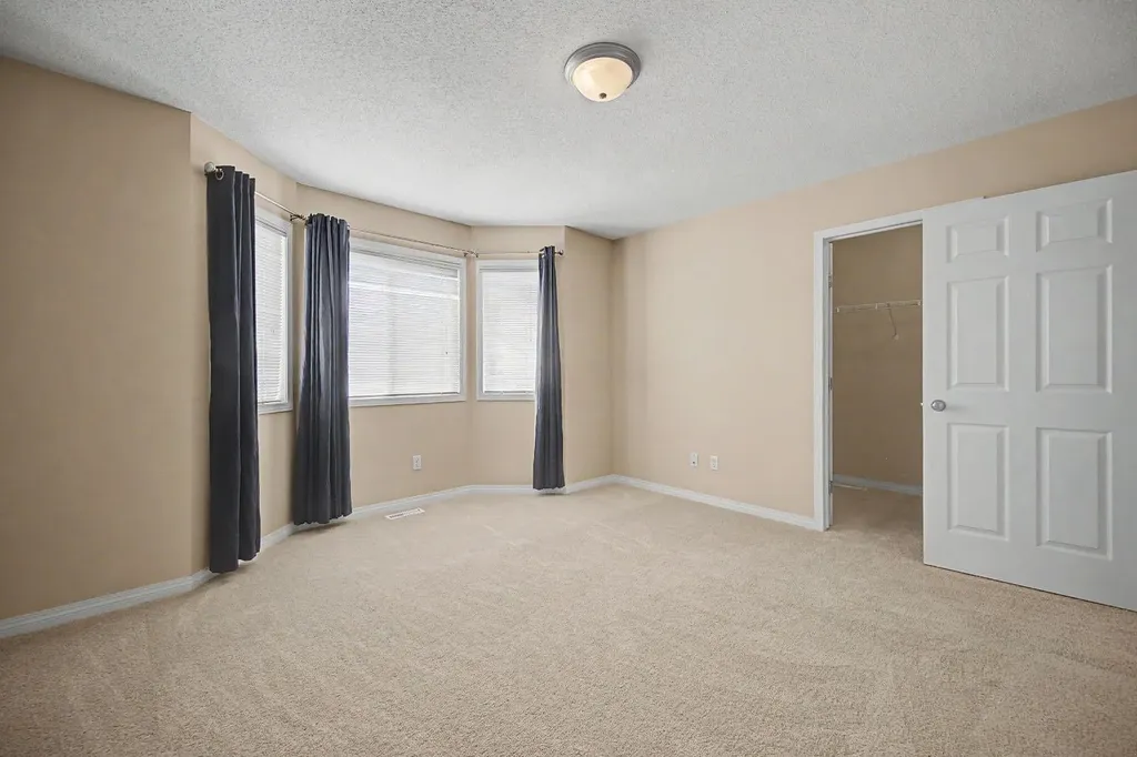 65 Royal Birch Villas NW Calgary AB T3G 5V2
