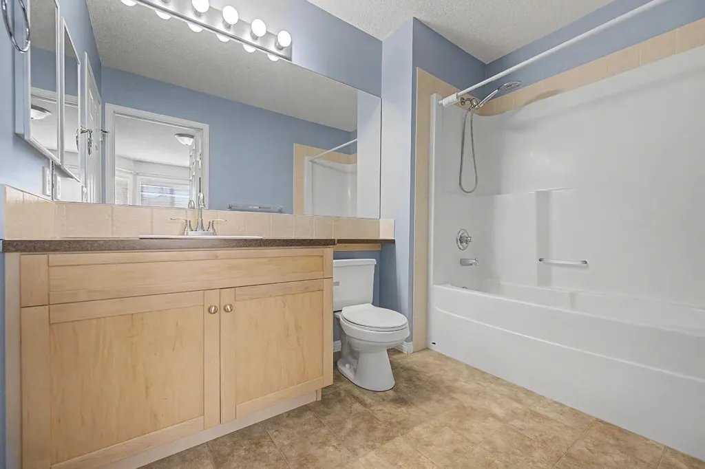 65 Royal Birch Villas NW Calgary AB T3G 5V2