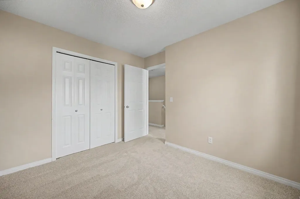 65 Royal Birch Villas NW Calgary AB T3G 5V2