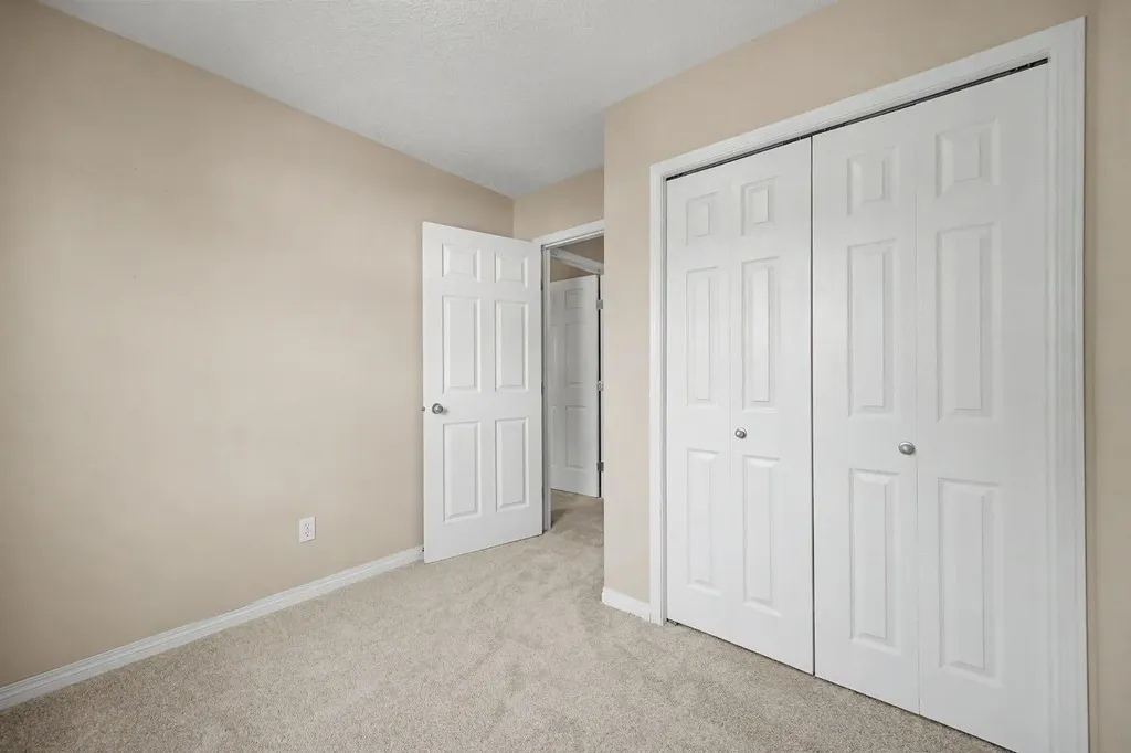65 Royal Birch Villas NW Calgary AB T3G 5V2