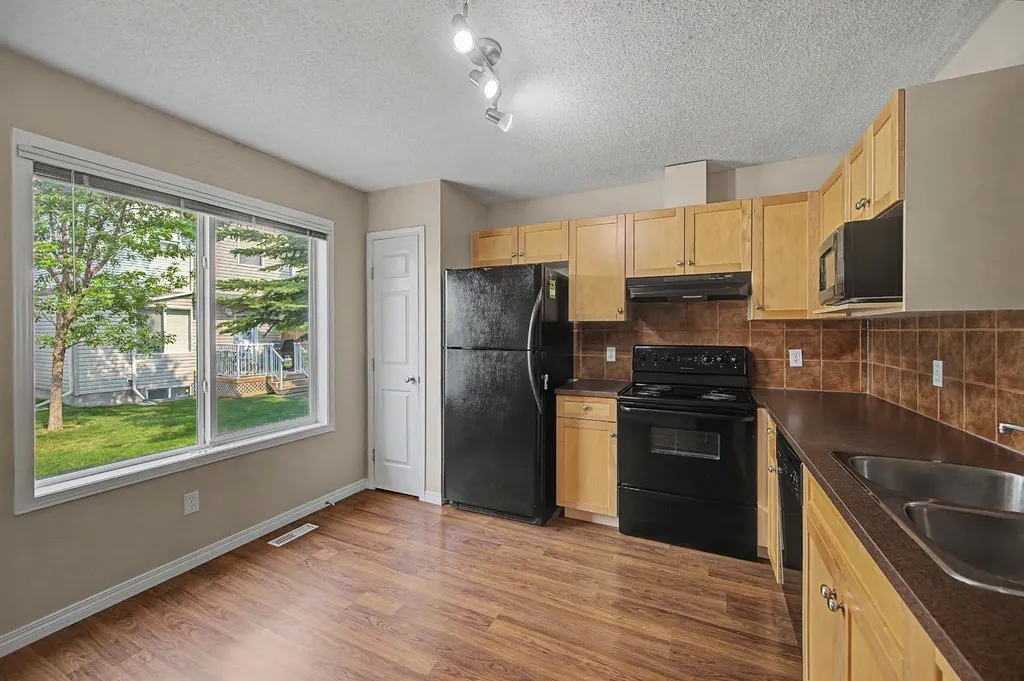 65 Royal Birch Villas NW Calgary AB T3G 5V2