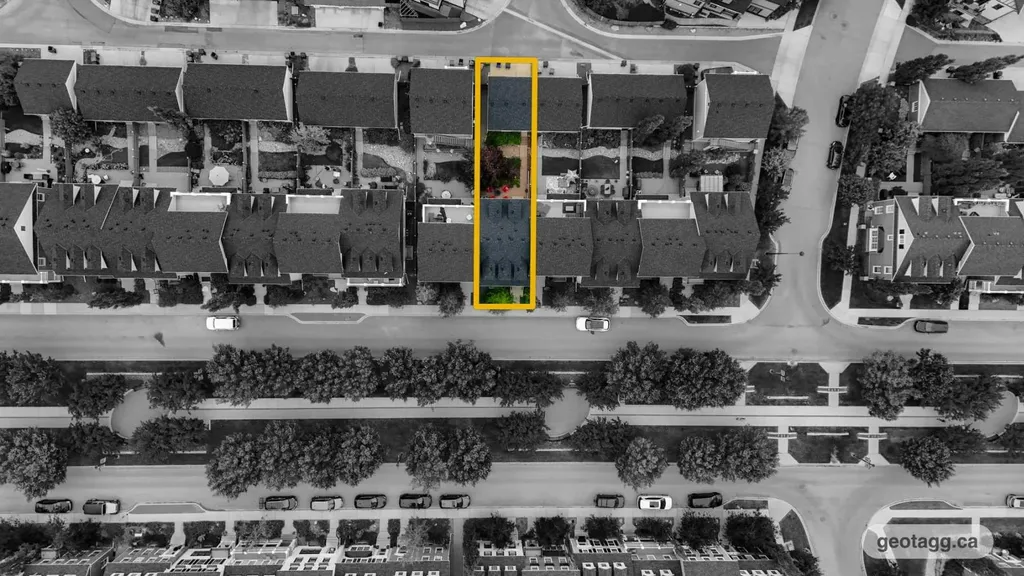 71 Victoria Cross Boulevard SW Calgary AB T3E 7W3