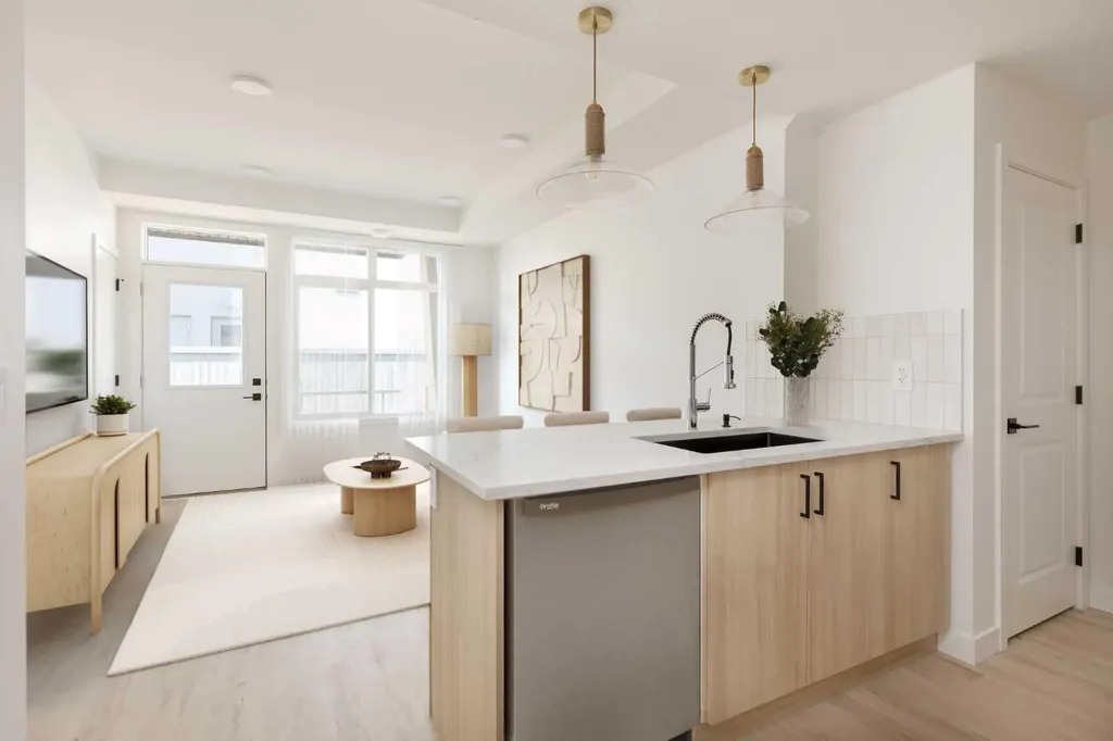 131 148 Avenue NW Calgary AB T3P 1H9