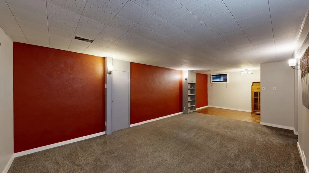 2312 18 Street Nanton AB T0L1R0