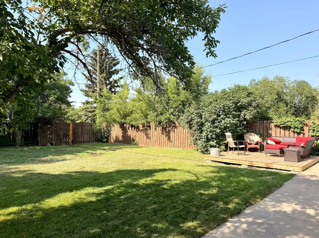2312 18 Street Nanton AB T0L1R0
