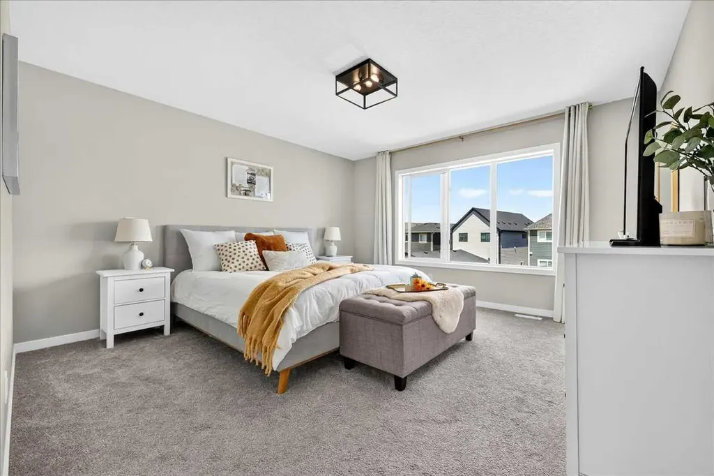 421 Magnolia Way SE Calgary AB T3M 3T4