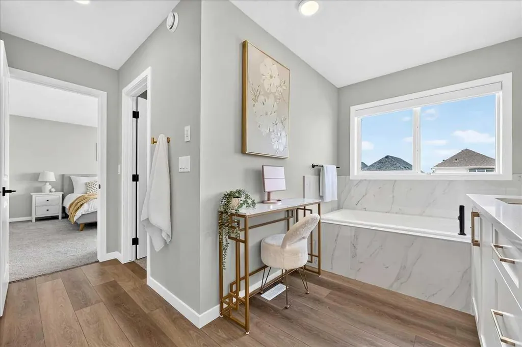 421 Magnolia Way SE Calgary AB T3M 3T4