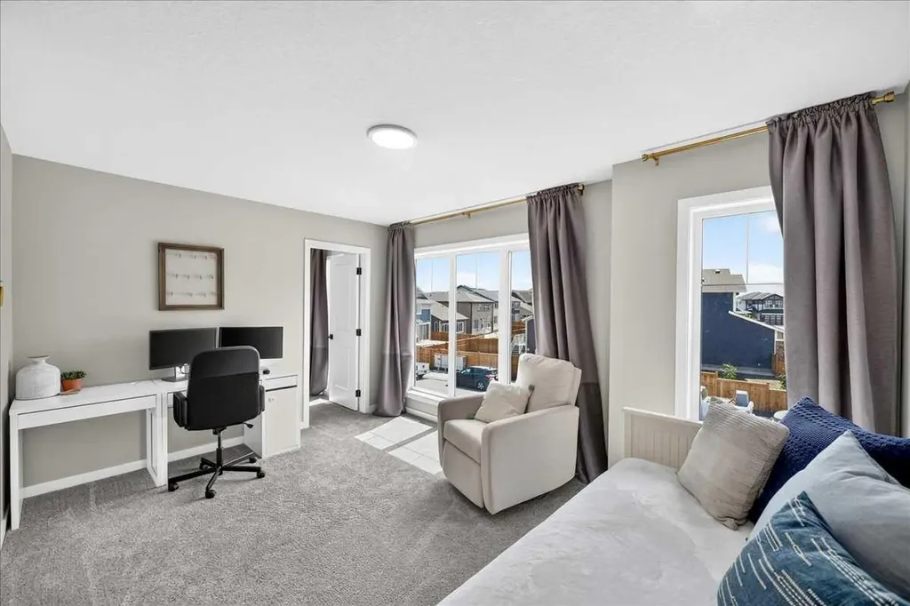 421 Magnolia Way SE Calgary AB T3M 3T4