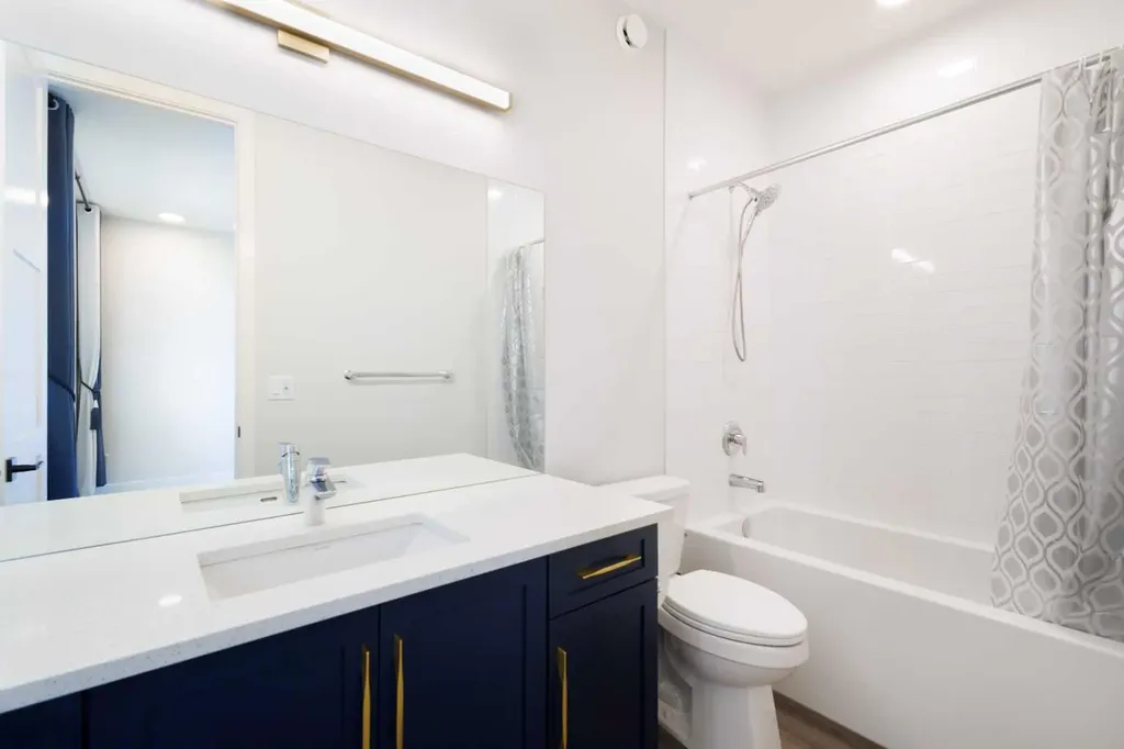 71 Lucas Street NW Calgary AB T3P 1S3