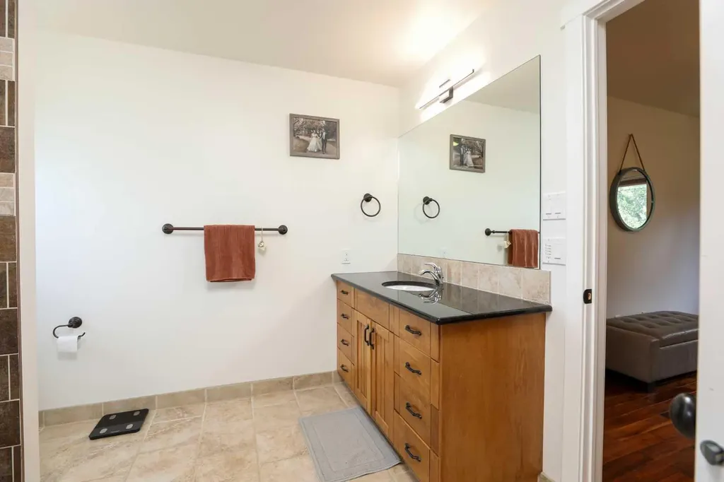 2135 33 Avenue Coaldale AB T1M 0B6