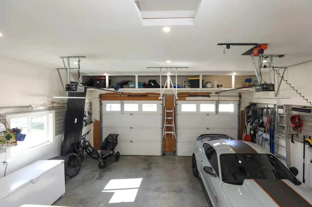 2135 33 Avenue Coaldale AB T1M 0B6