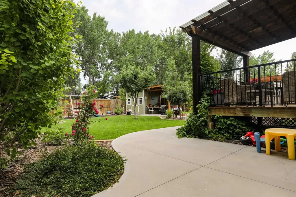 2135 33 Avenue Coaldale AB T1M 0B6
