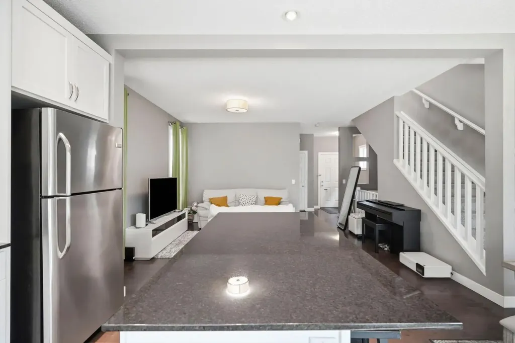 98 Panton Way NW Calgary AB T3K0X2