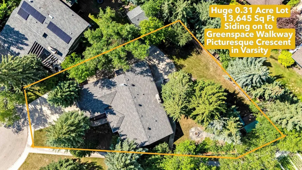 224 Varsity Crescent NW Calgary AB T3B 2Z6