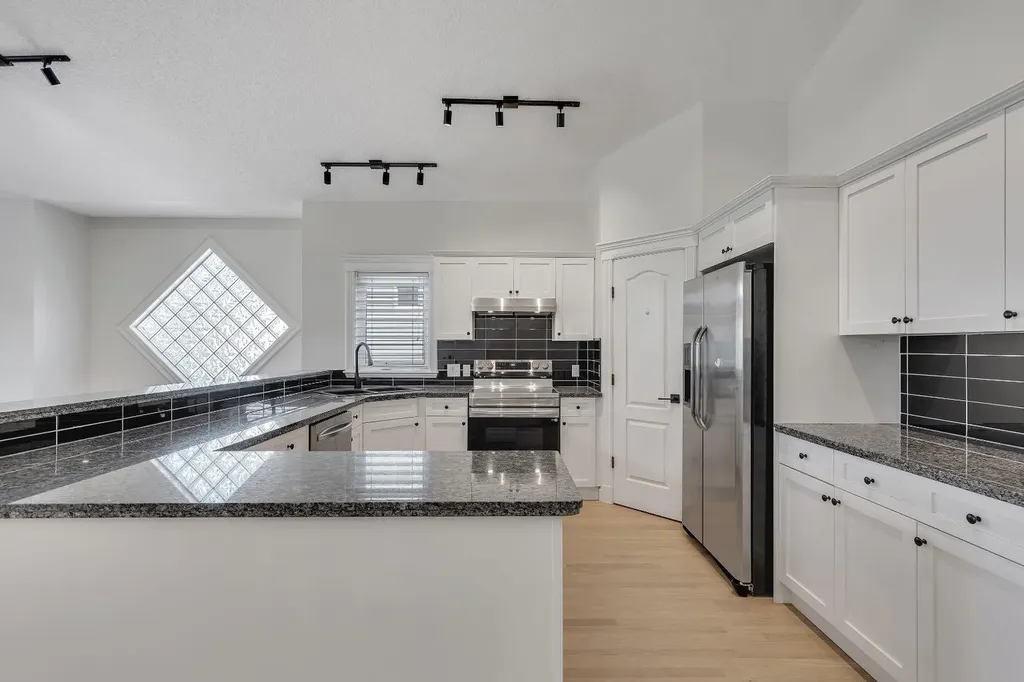 694 Panorama Hills Drive NW Calgary AB T3E 8G8