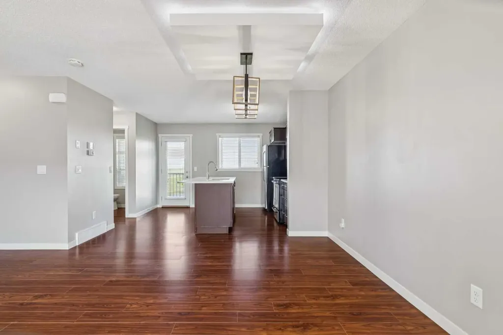 409 Copperpond Landing SE Calgary AB T2Z1G9