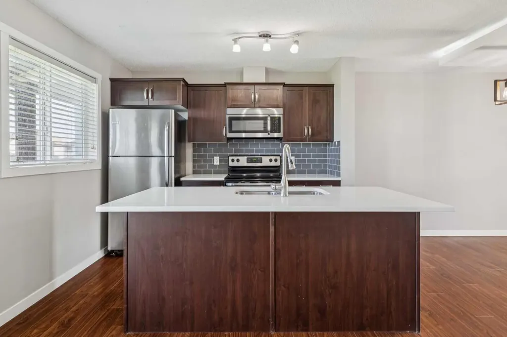 409 Copperpond Landing SE Calgary AB T2Z1G9