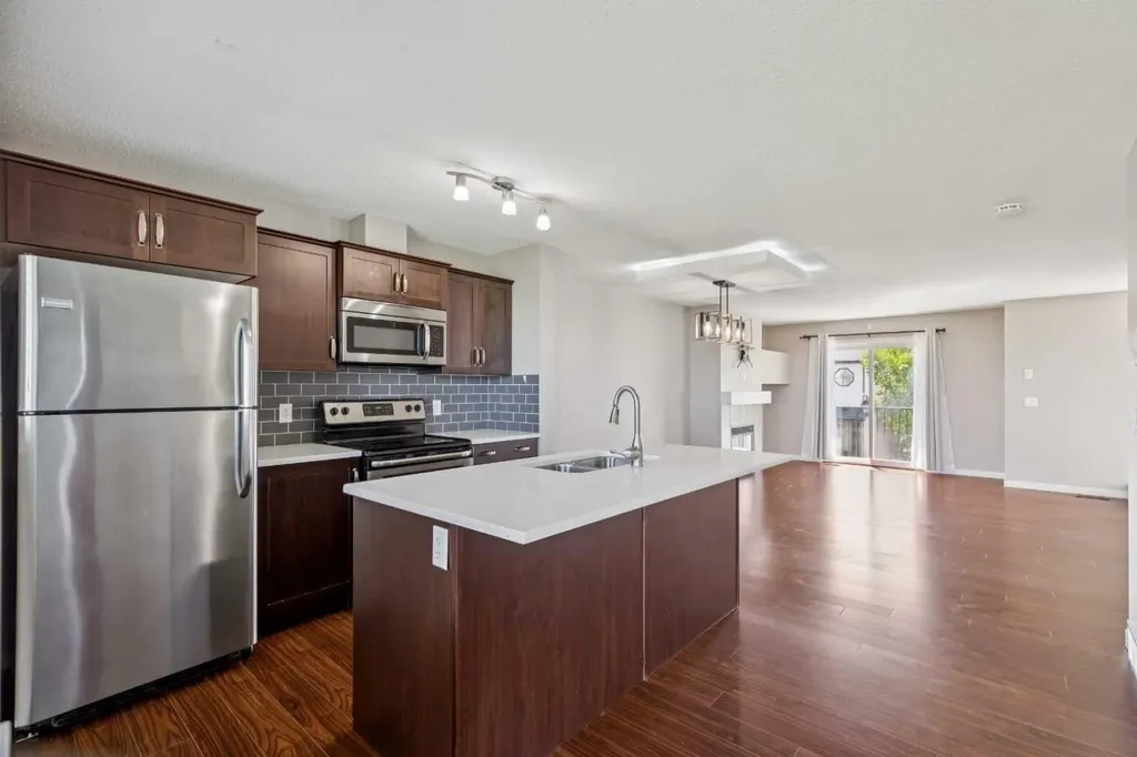 409 Copperpond Landing SE Calgary AB T2Z1G9