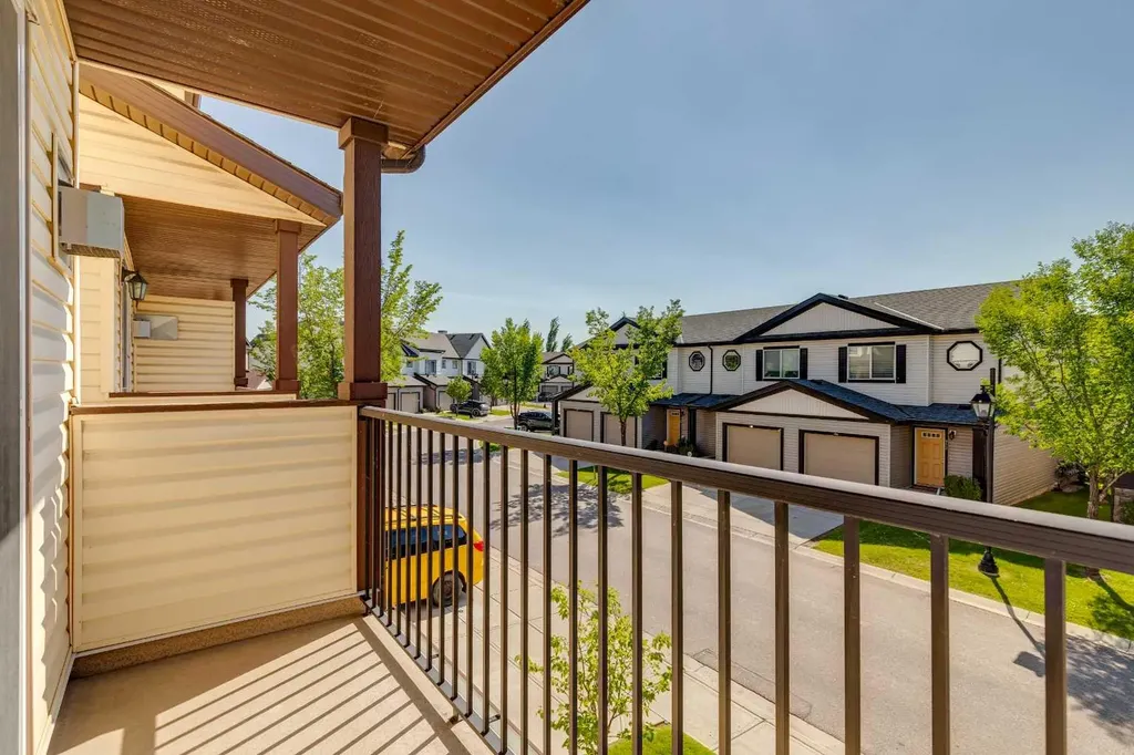 409 Copperpond Landing SE Calgary AB T2Z1G9