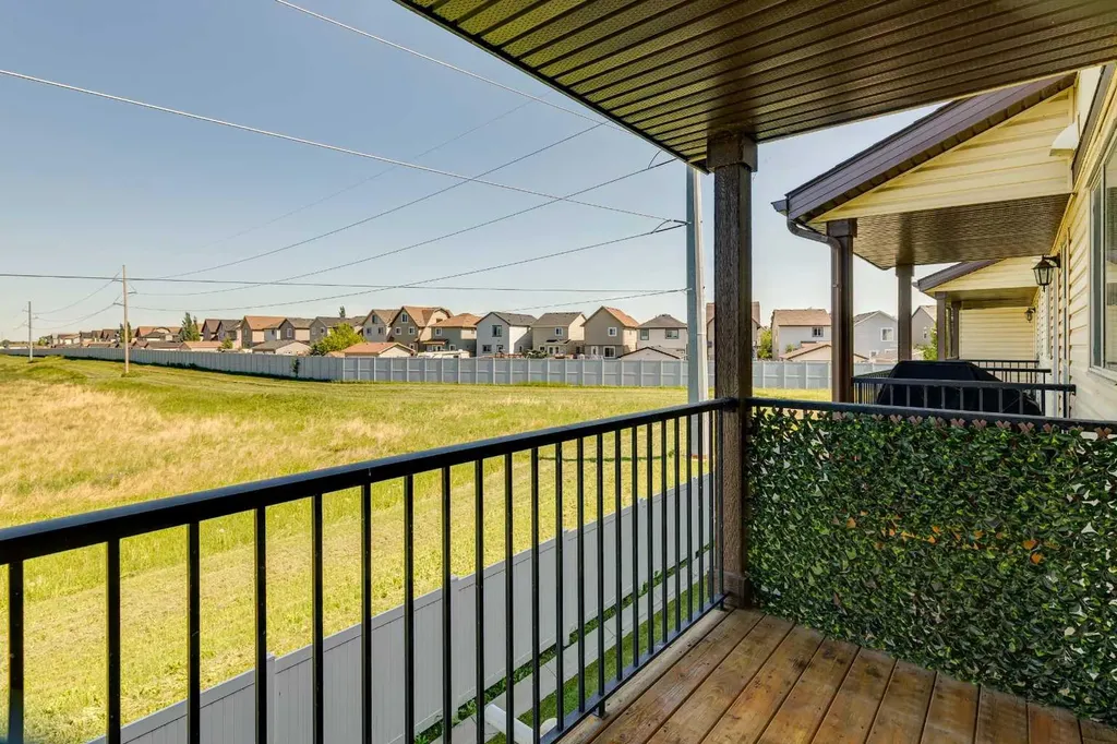 409 Copperpond Landing SE Calgary AB T2Z1G9