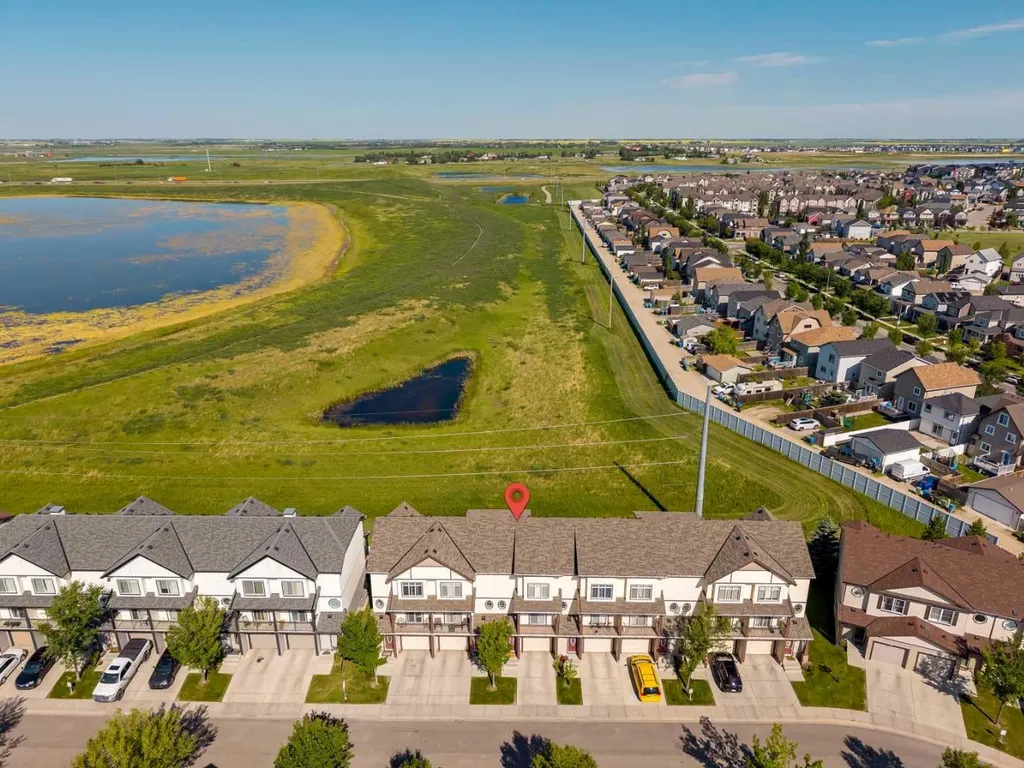409 Copperpond Landing SE Calgary AB T2Z1G9