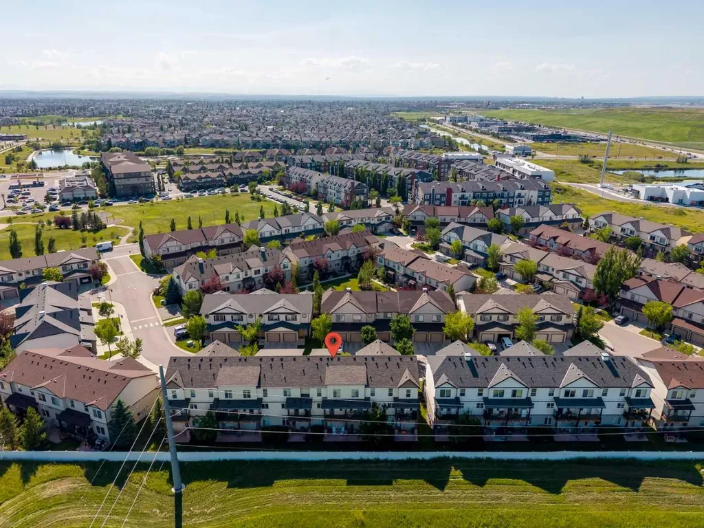 409 Copperpond Landing SE Calgary AB T2Z1G9