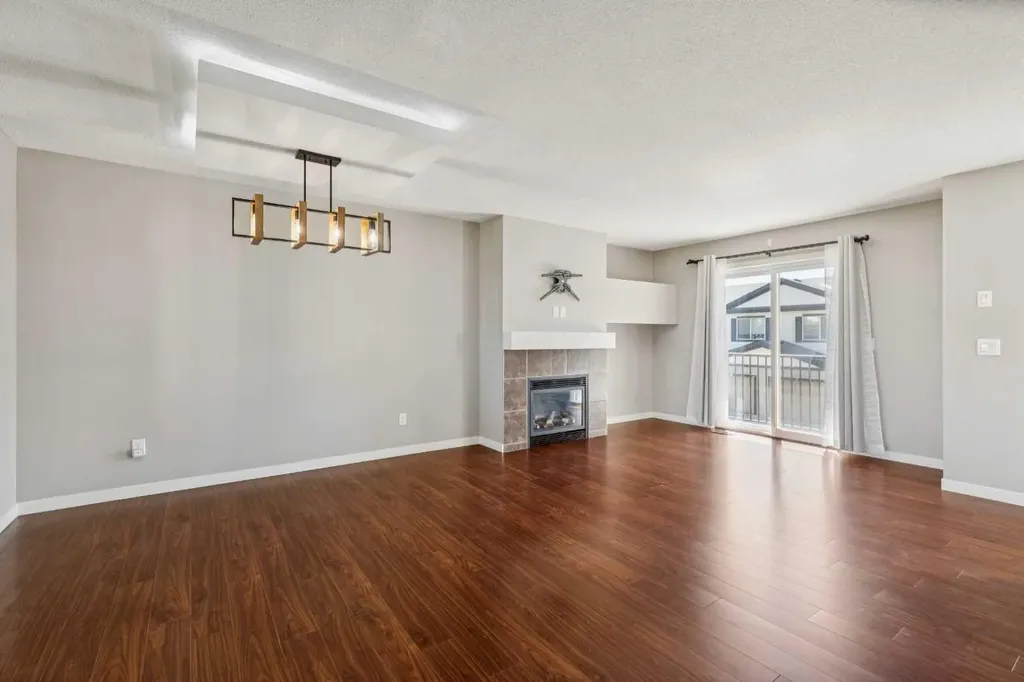 409 Copperpond Landing SE Calgary AB T2Z1G9