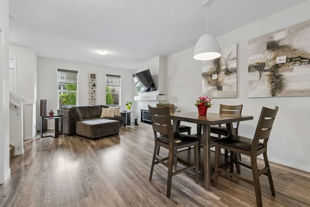 152 South Point Court SW Airdrie AB T4B 4K9
