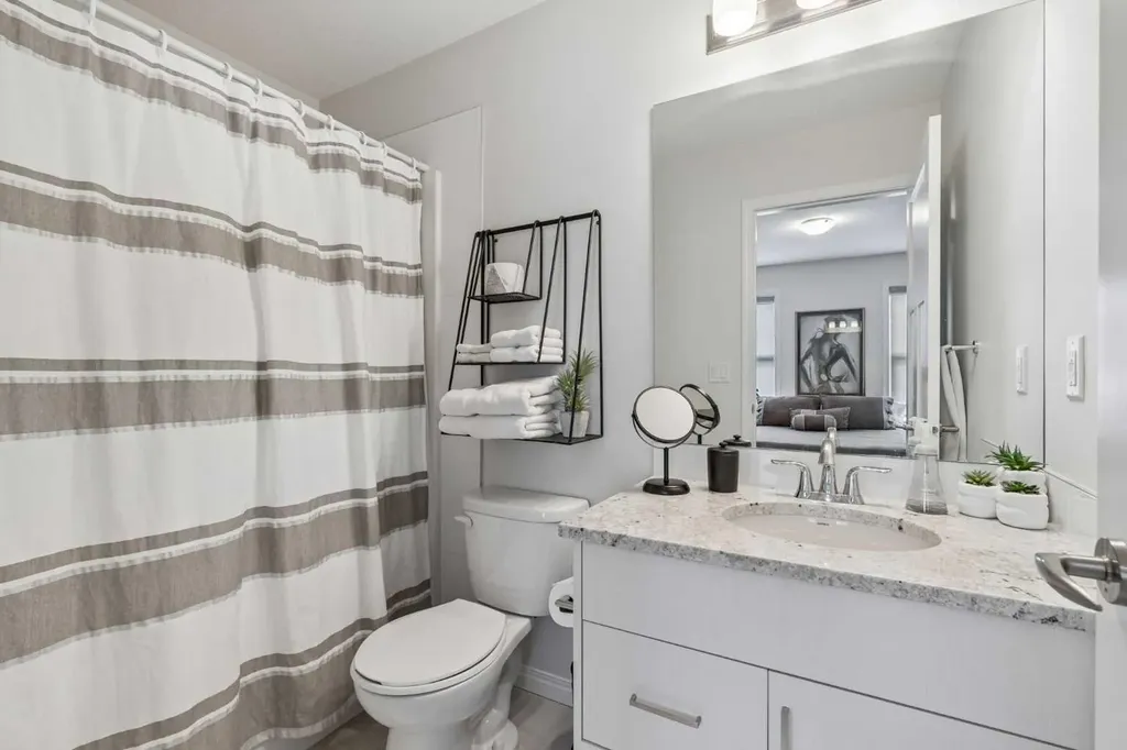 152 South Point Court SW Airdrie AB T4B 4K9