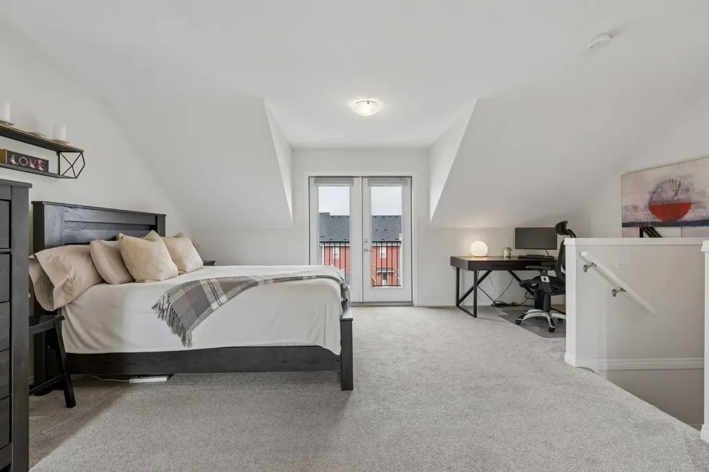 152 South Point Court SW Airdrie AB T4B 4K9