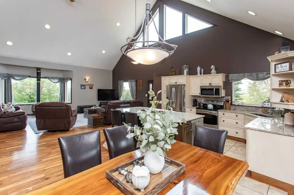 41104 Range Road 274 Rural Lacombe County AB T4L 2N1