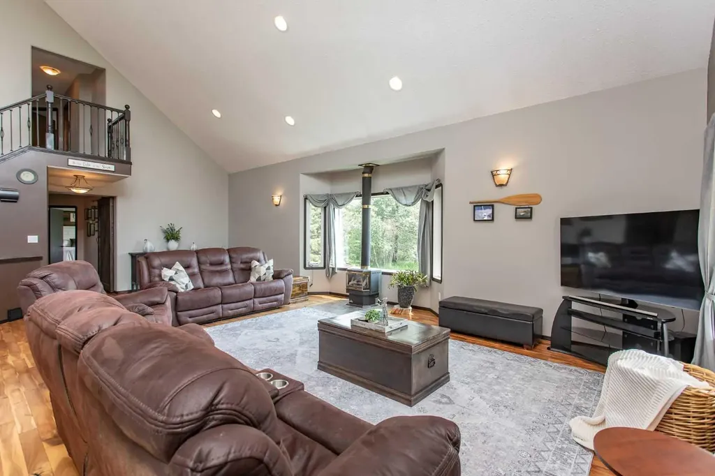 41104 Range Road 274 Rural Lacombe County AB T4L 2N1
