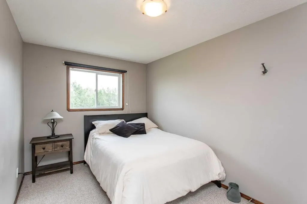 41104 Range Road 274 Rural Lacombe County AB T4L 2N1
