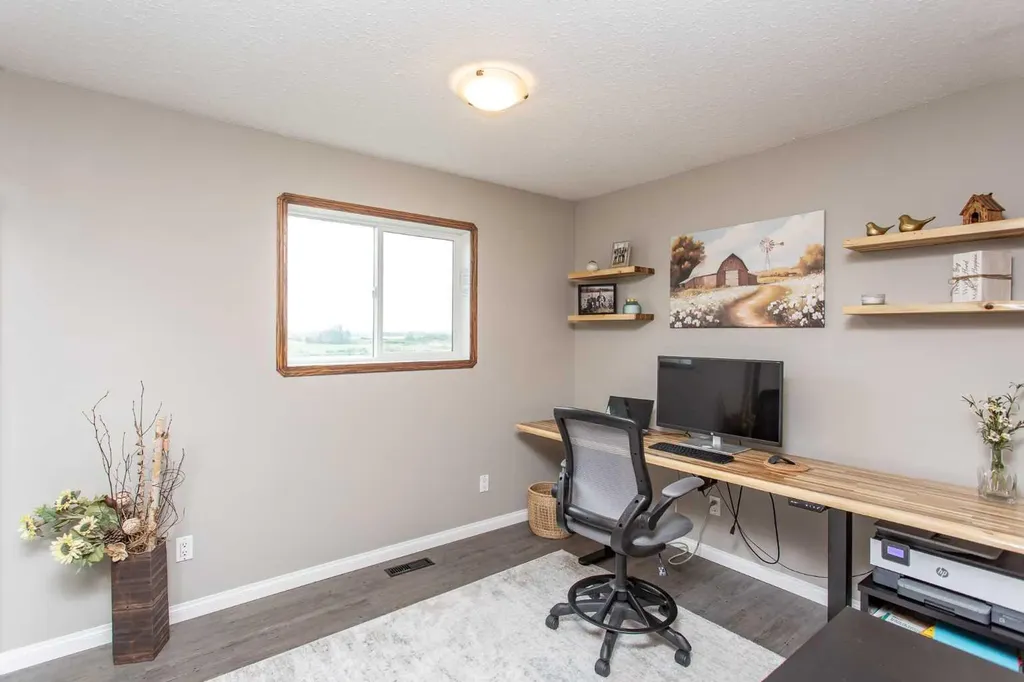 41104 Range Road 274 Rural Lacombe County AB T4L 2N1