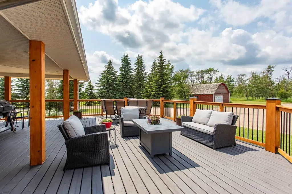41104 Range Road 274 Rural Lacombe County AB T4L 2N1