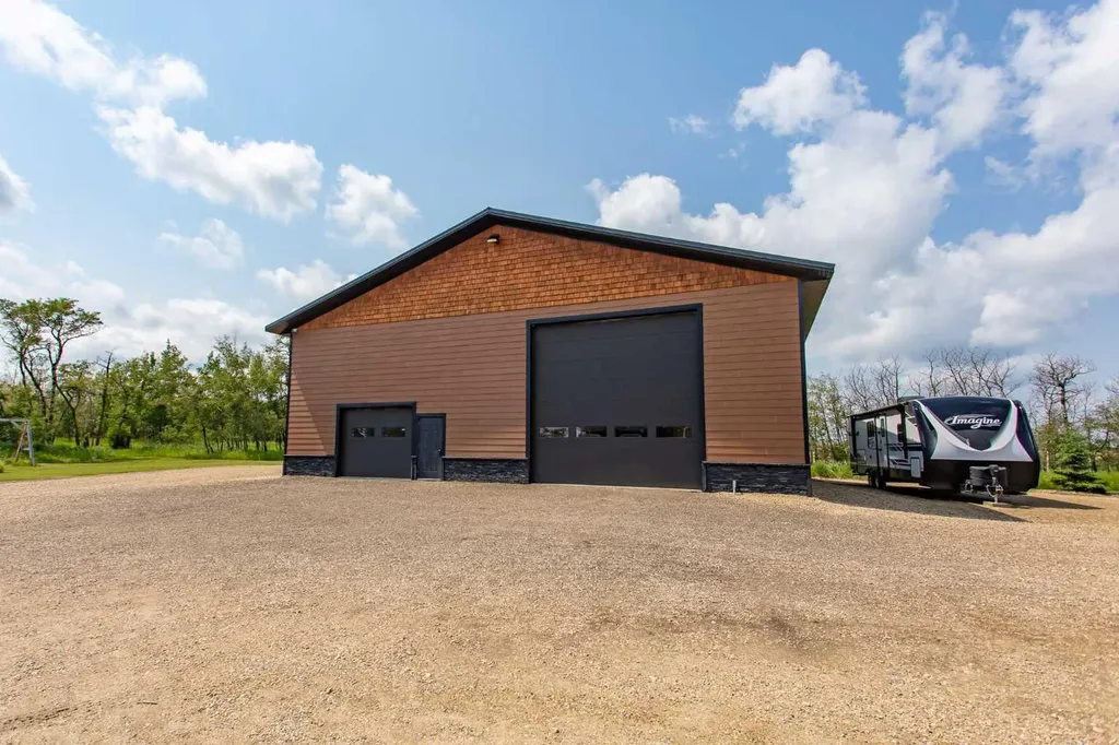 41104 Range Road 274 Rural Lacombe County AB T4L 2N1