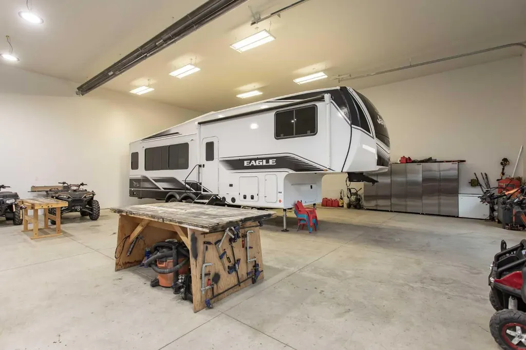 41104 Range Road 274 Rural Lacombe County AB T4L 2N1