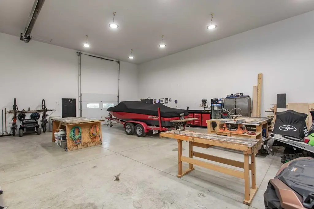 41104 Range Road 274 Rural Lacombe County AB T4L 2N1