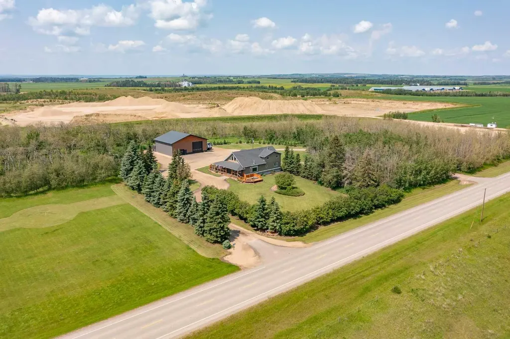 41104 Range Road 274 Rural Lacombe County AB T4L 2N1