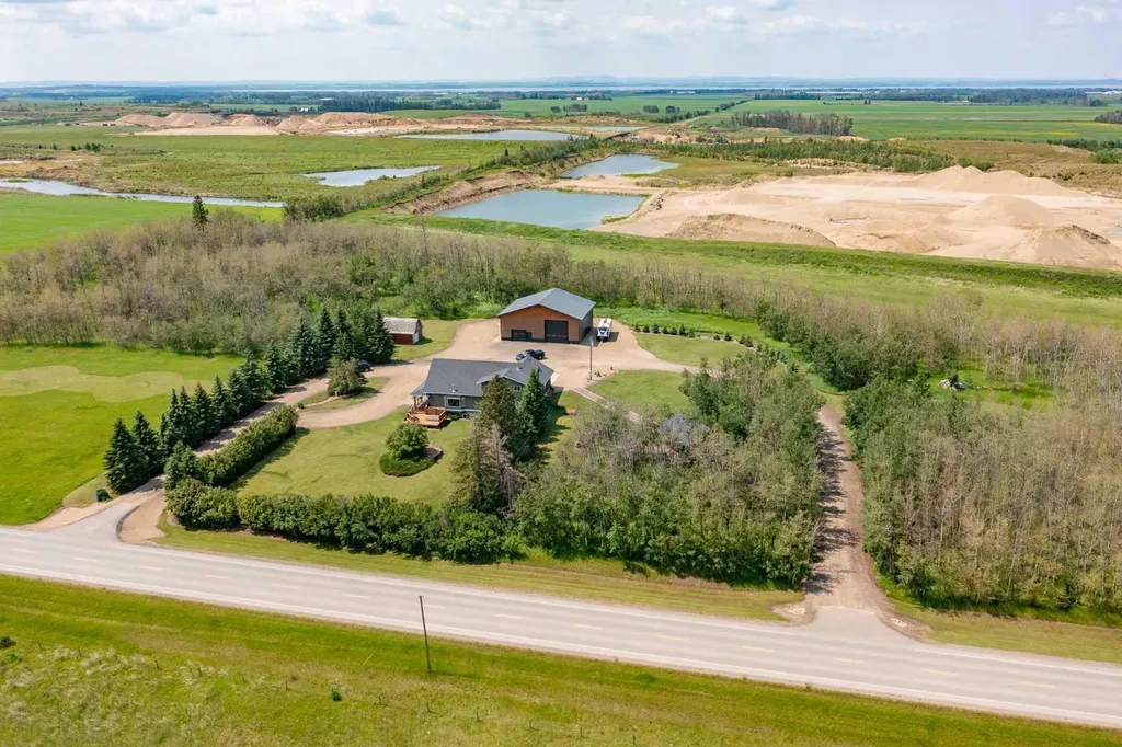 41104 Range Road 274 Rural Lacombe County AB T4L 2N1