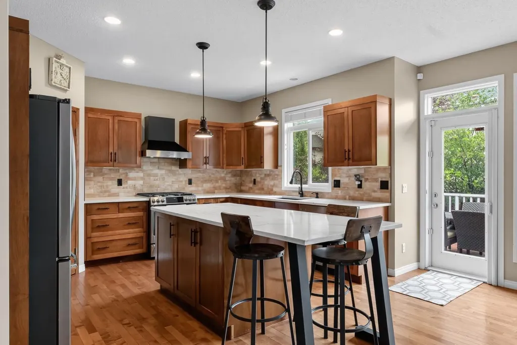222 West Creek Mews Chestermere AB T1X1S1