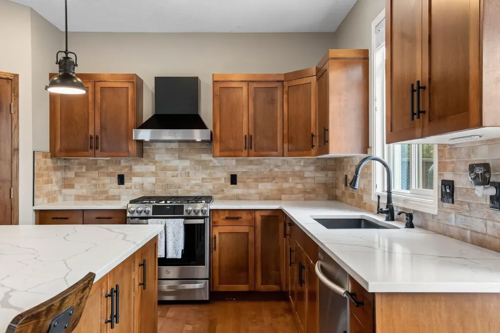 222 West Creek Mews Chestermere AB T1X1S1