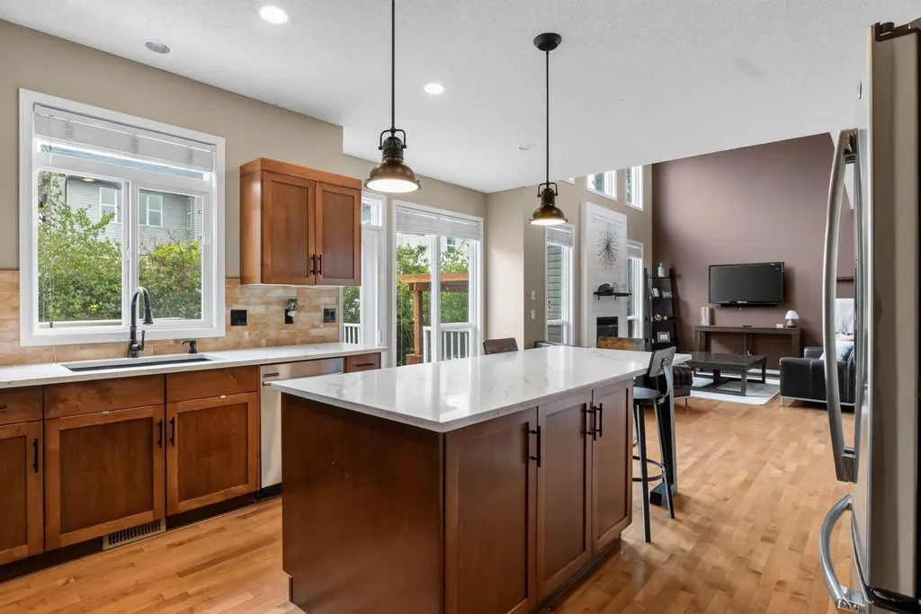 222 West Creek Mews Chestermere AB T1X1S1