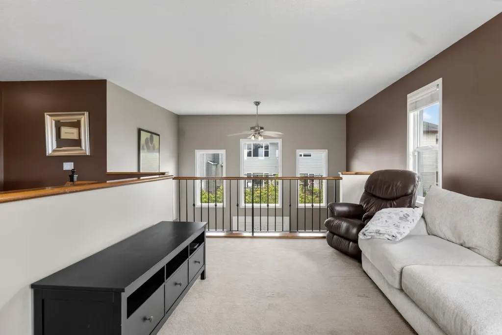 222 West Creek Mews Chestermere AB T1X1S1