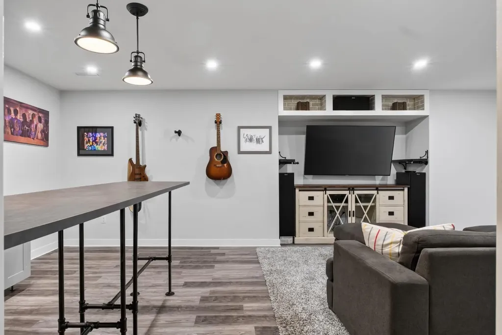 222 West Creek Mews Chestermere AB T1X1S1