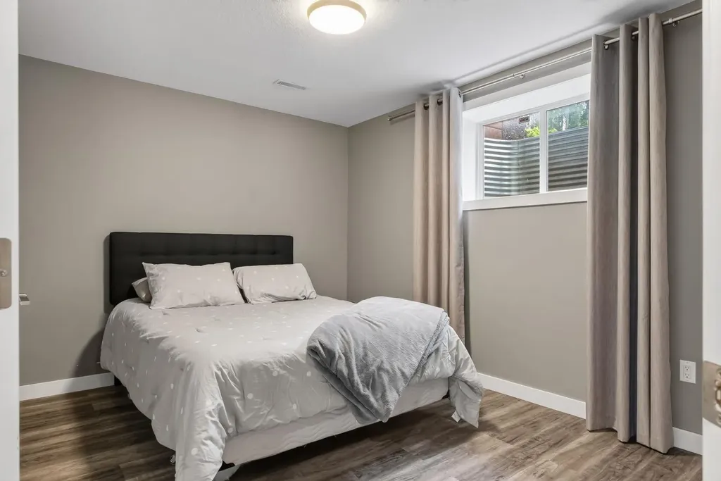 222 West Creek Mews Chestermere AB T1X1S1