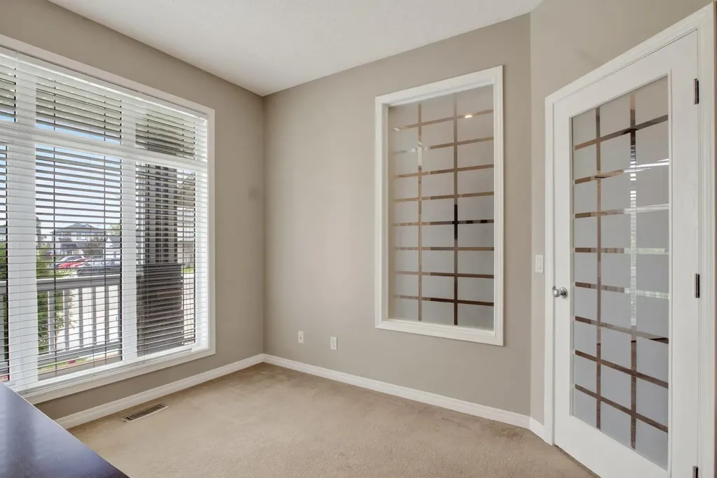 222 West Creek Mews Chestermere AB T1X1S1