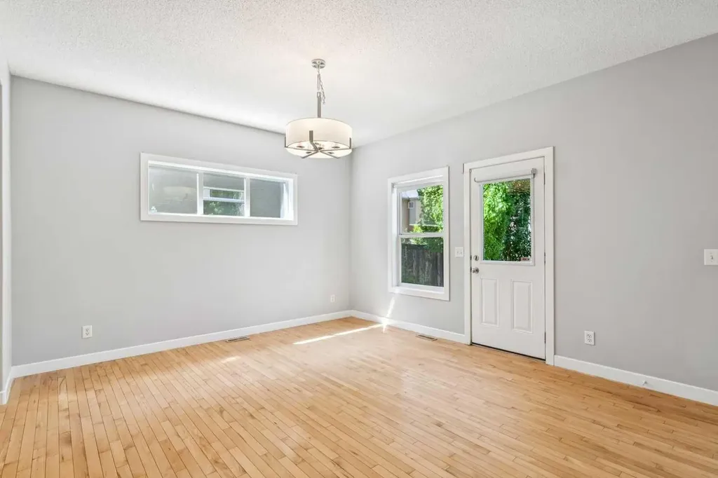 134 Aspen Stone Grove SW Calgary AB T3H 0H4