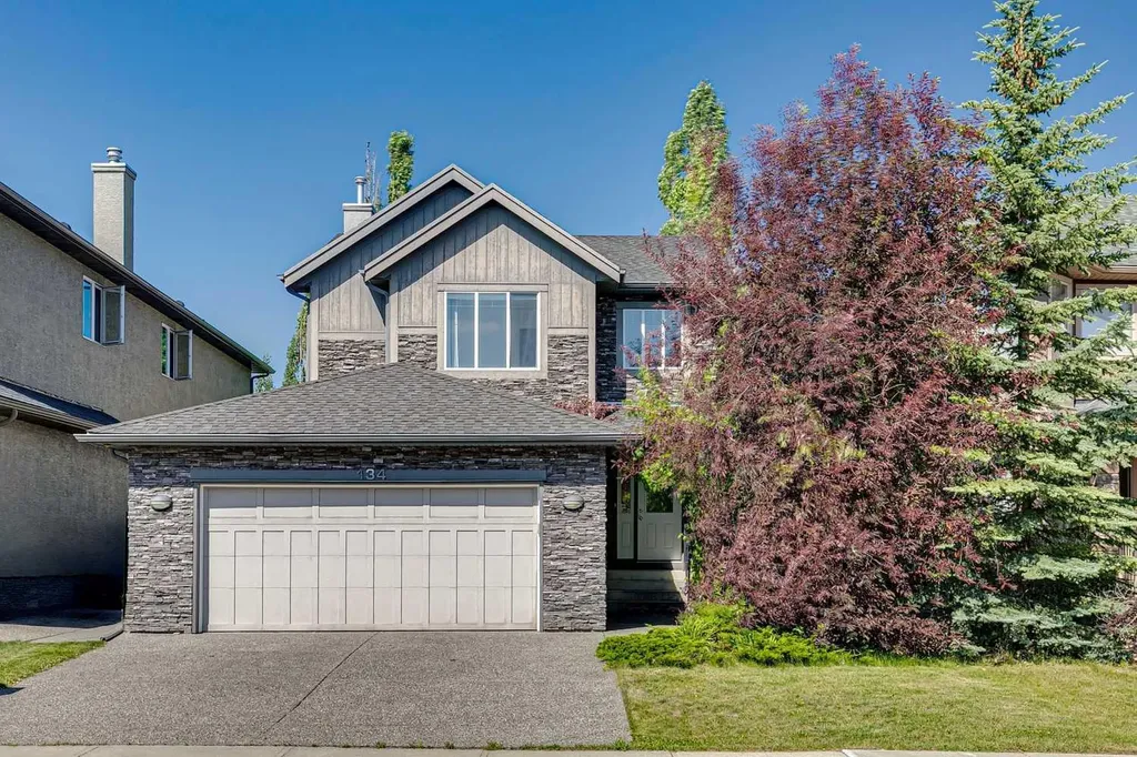 134 Aspen Stone Grove SW Calgary AB T3H 0H4