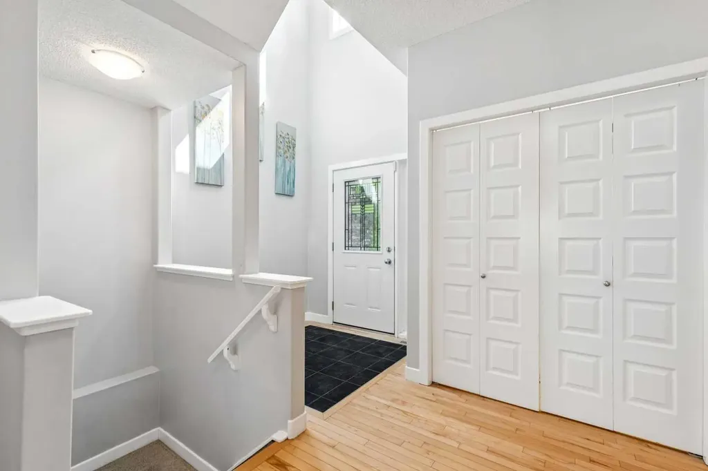 134 Aspen Stone Grove SW Calgary AB T3H 0H4